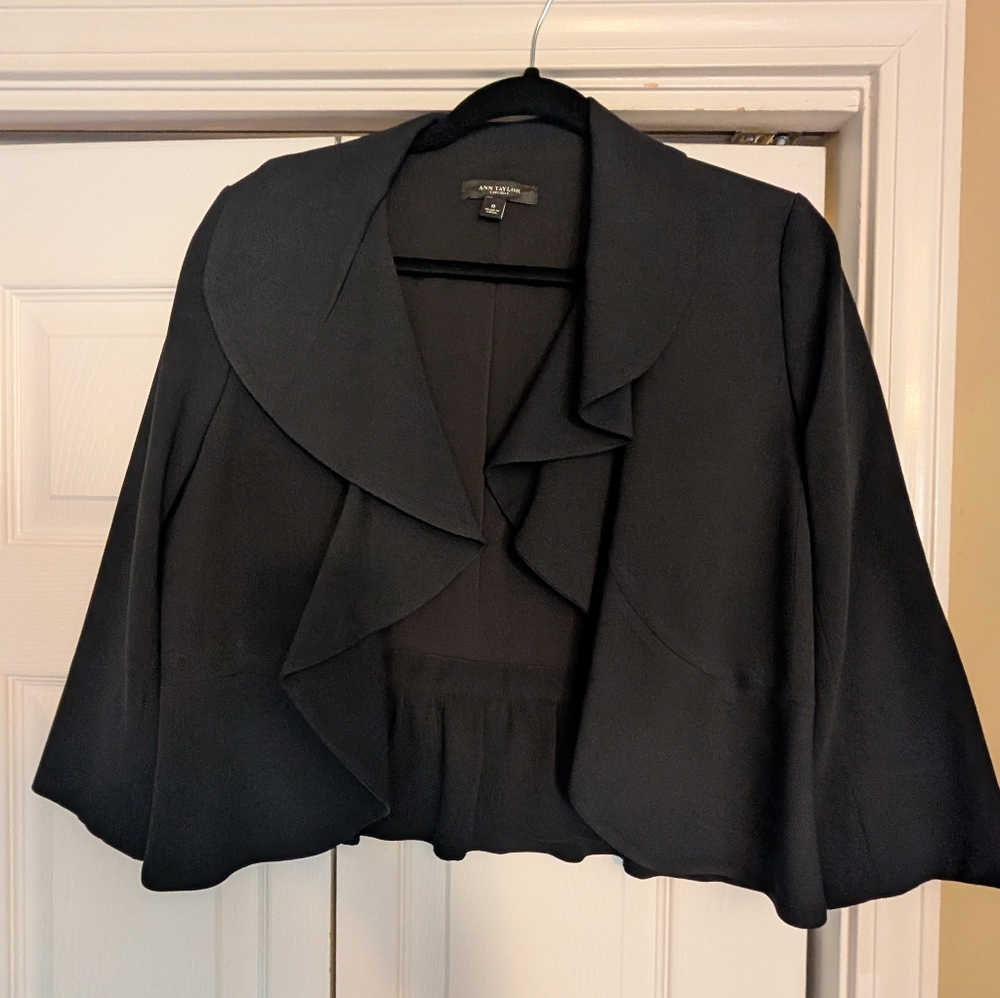 Ann Taylor Black Suit Jacket Cropped Sleeve Ruffle Hem